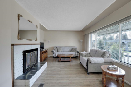 6407 Lougheed Highway, Burnaby, BC, Burnaby — Single Family Residence for sale