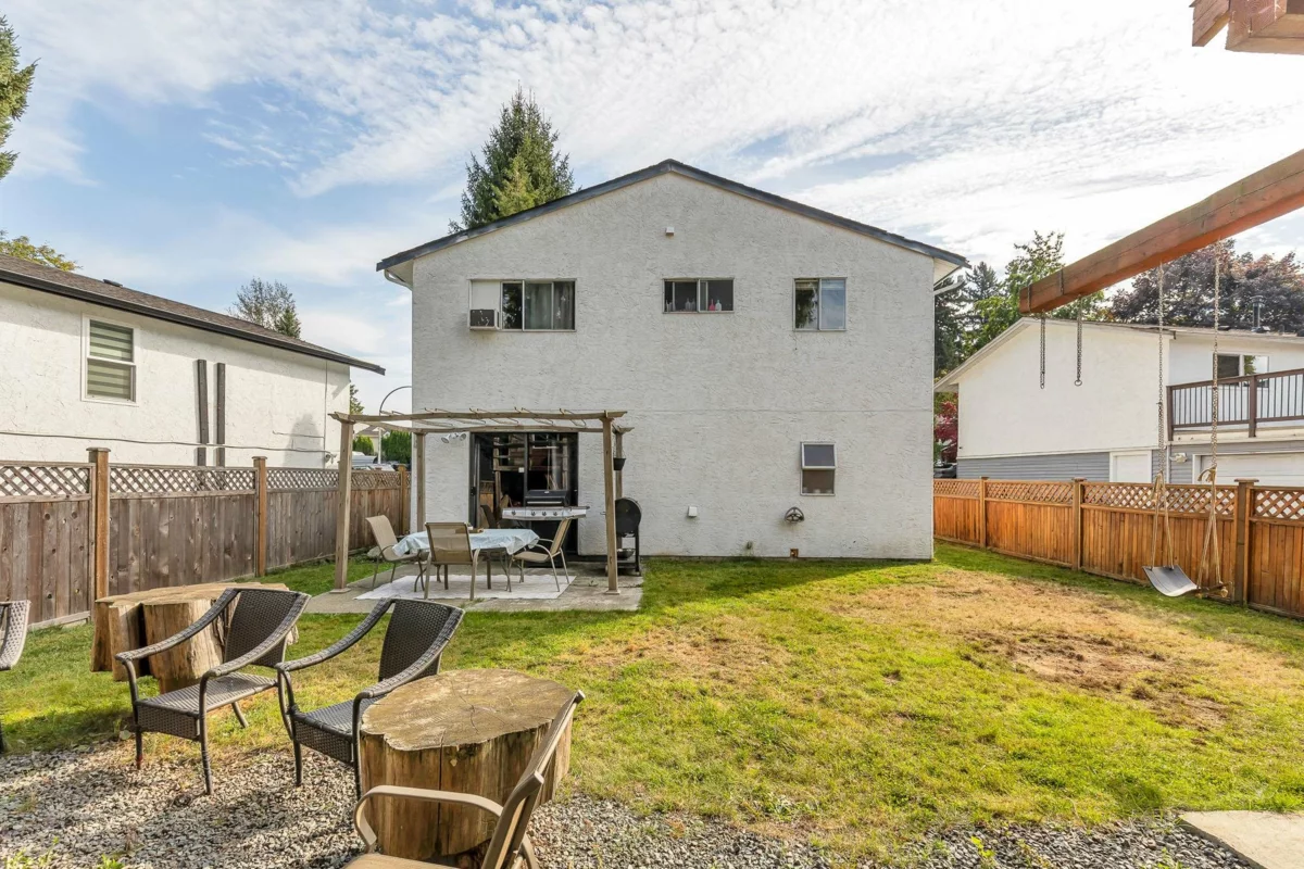 Front Yard Photo of 3419 Juniper Crescent, Abbotsford, BC