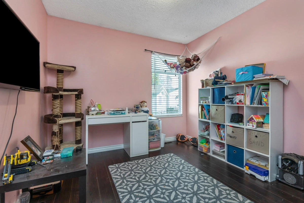 Loft / Bonus Room Photo of 3419 Juniper Crescent, Abbotsford, BC
