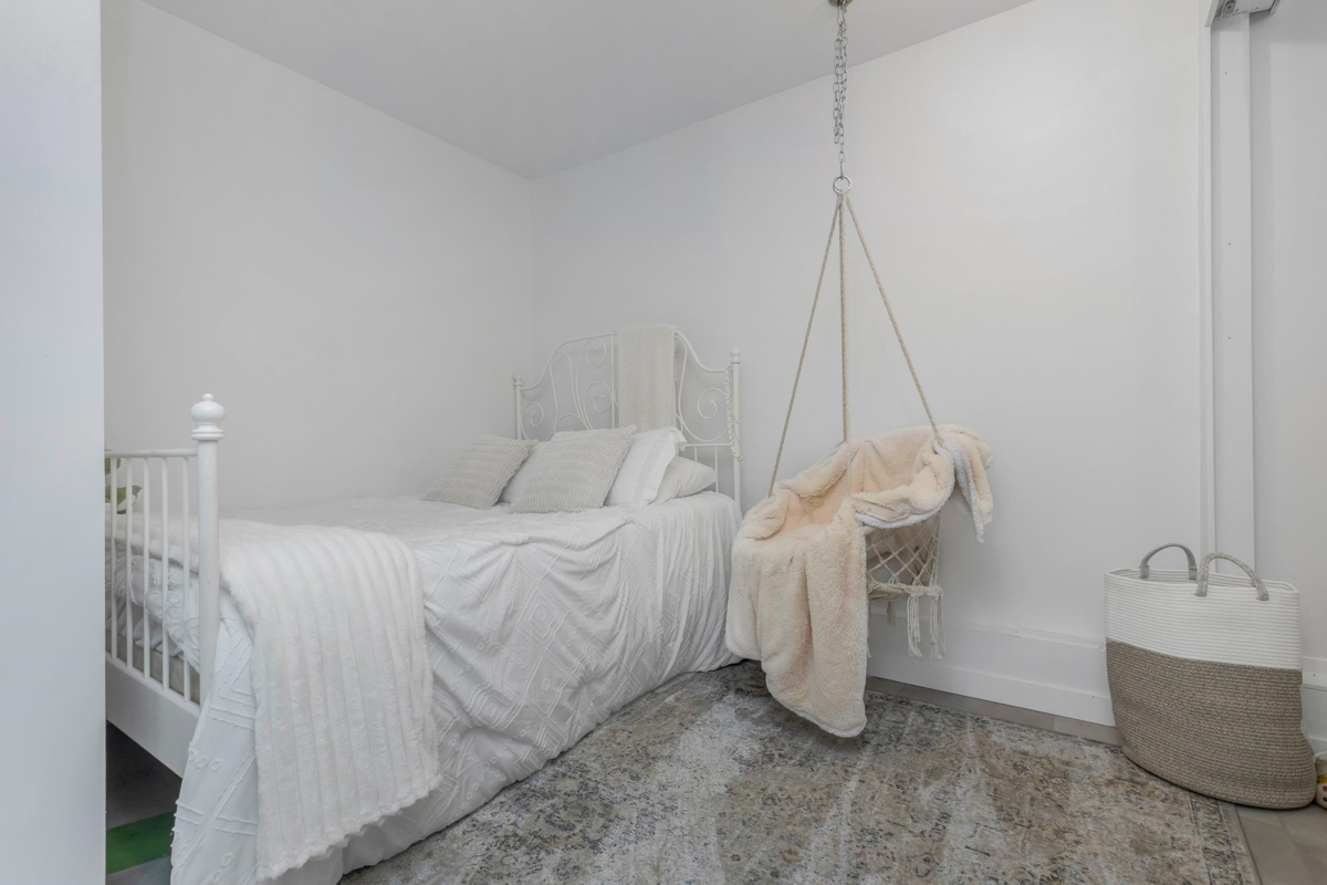 Outdoor Patio Photo of 3419 Juniper Crescent, Abbotsford, BC