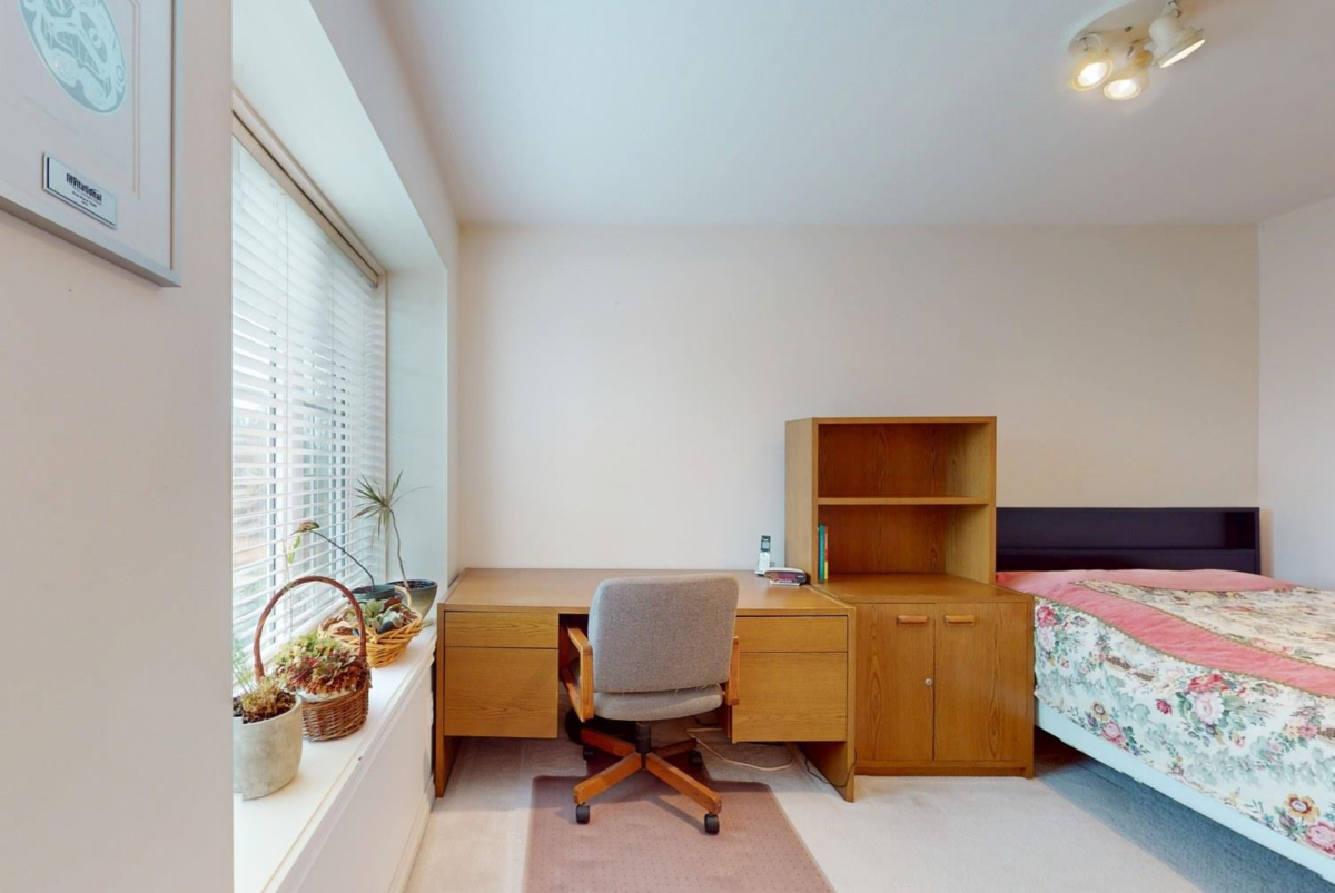 Entry Foyer Photo of 1926 W 62nd Avenue, Vancouver, BC