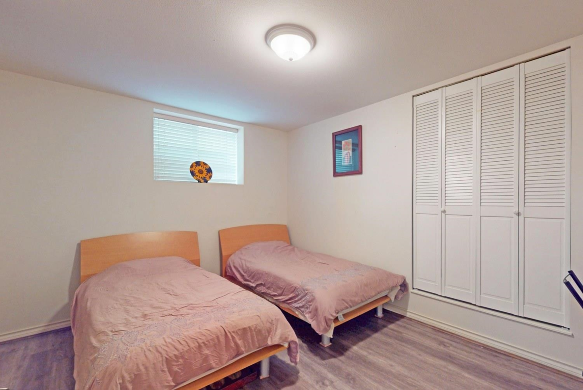 Hot Tub / Spa Photo of 1926 W 62nd Avenue, Vancouver, BC