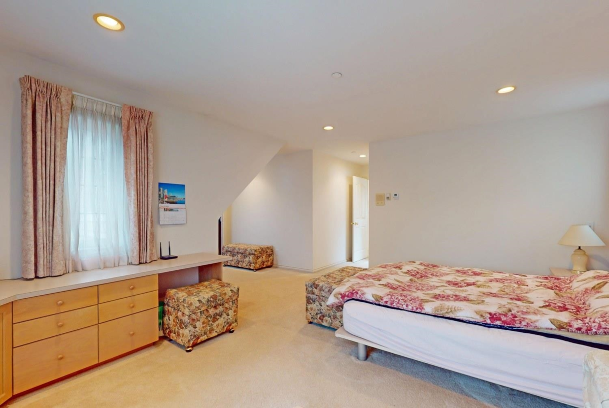 Office / Den Photo of 1926 W 62nd Avenue, Vancouver, BC