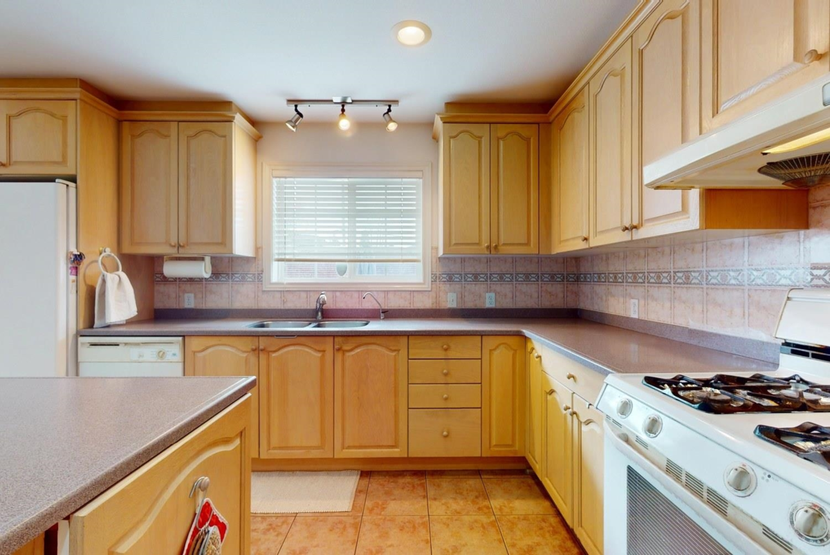 Pantry Photo of 1926 W 62nd Avenue, Vancouver, BC