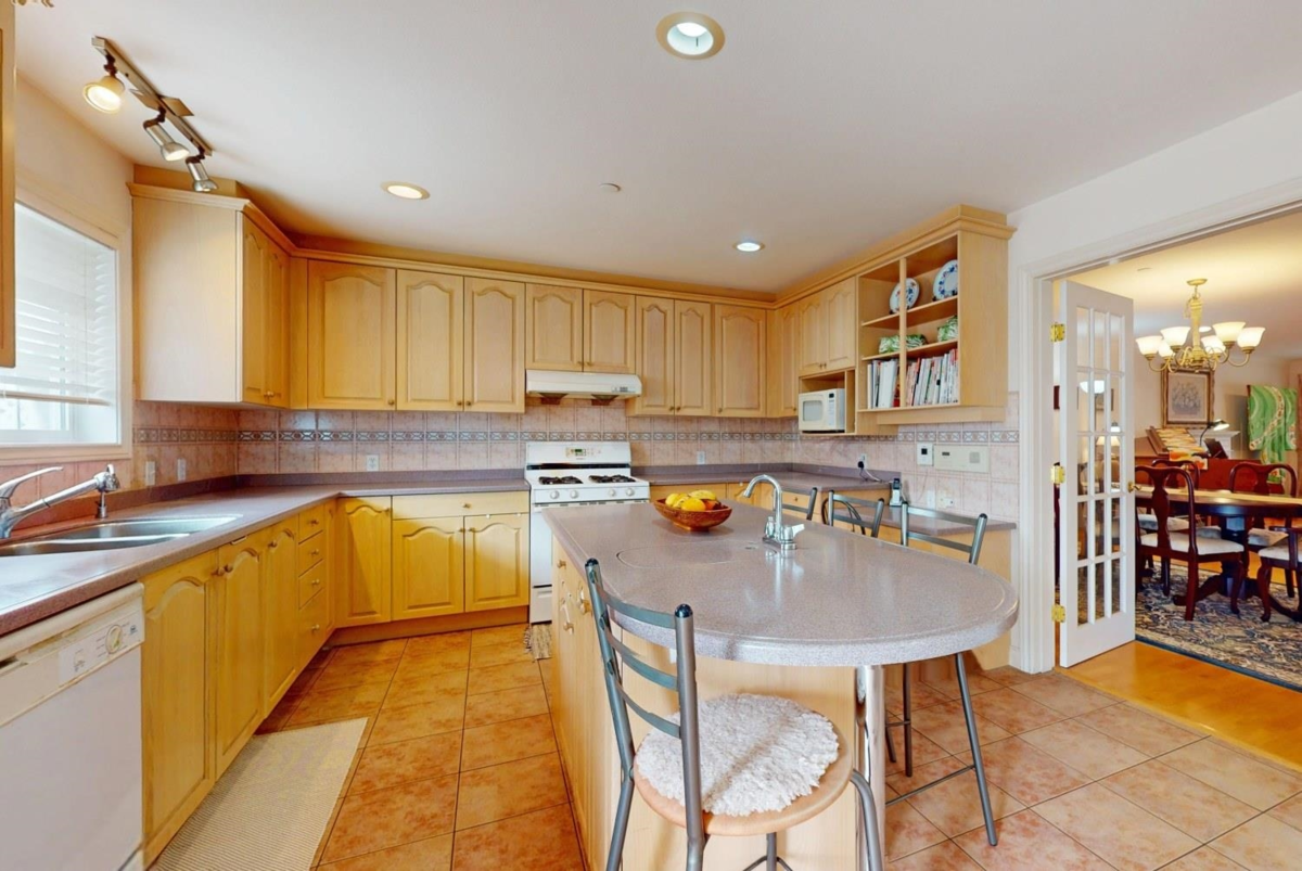 Primary Bedroom Photo of 1926 W 62nd Avenue, Vancouver, BC