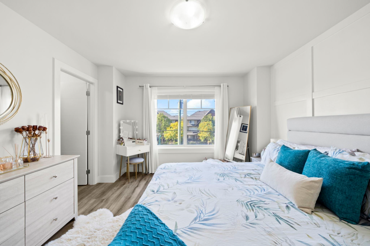 Breakfast Nook Photo of 14 19239 70 Avenue, Surrey, BC