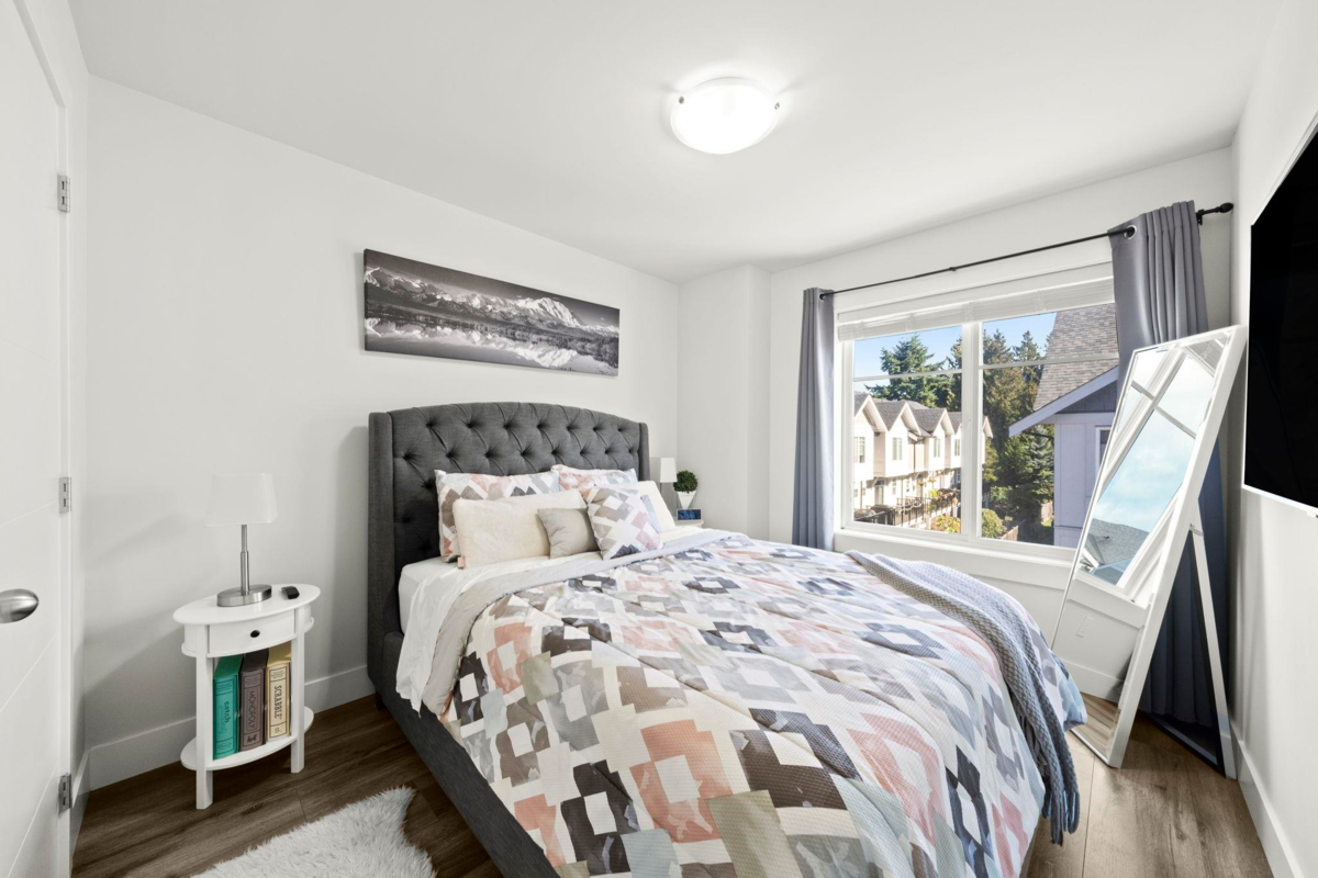 Living Room Photo of 14 19239 70 Avenue, Surrey, BC