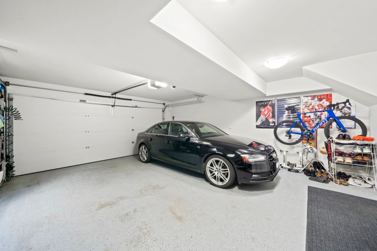 Outdoor Deck Photo of 14 19239 70 Avenue, Surrey, BC