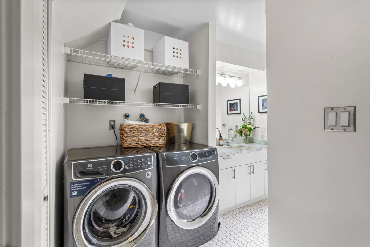 Bedroom 2 Photo of 1365 W 7th Avenue, Vancouver, BC