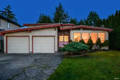 8880 Carmichael Street, Richmond, BC, Richmond — Single Family Residence for sale