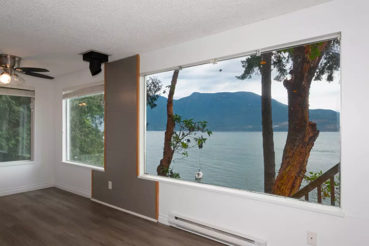 Backyard Photo of 1433 Eagle Cliff Road, Bowen Island, BC