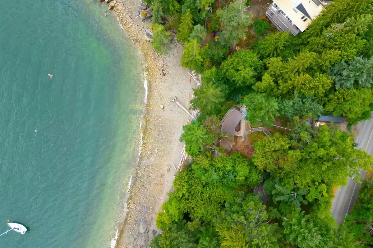 Dining Area Photo of 1433 Eagle Cliff Road, Bowen Island, BC
