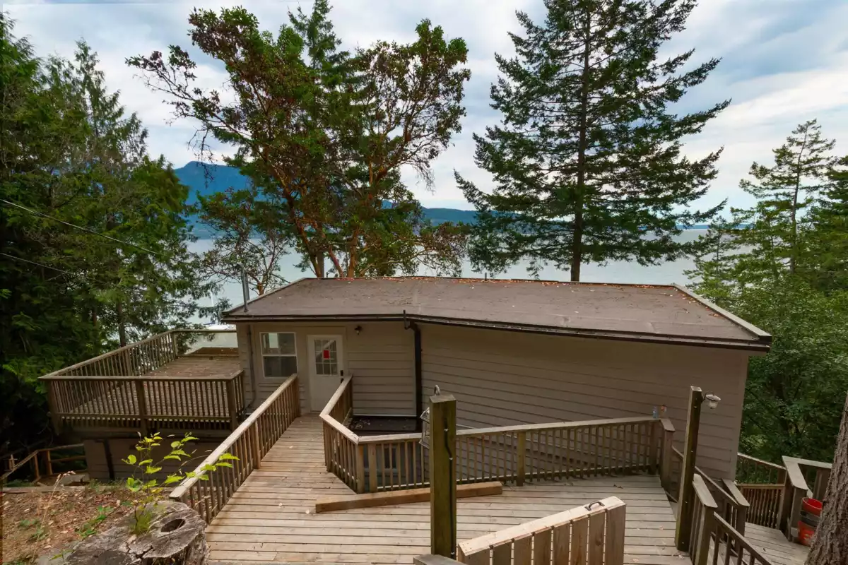 Exterior Rear Photo of 1433 Eagle Cliff Road, Bowen Island, BC