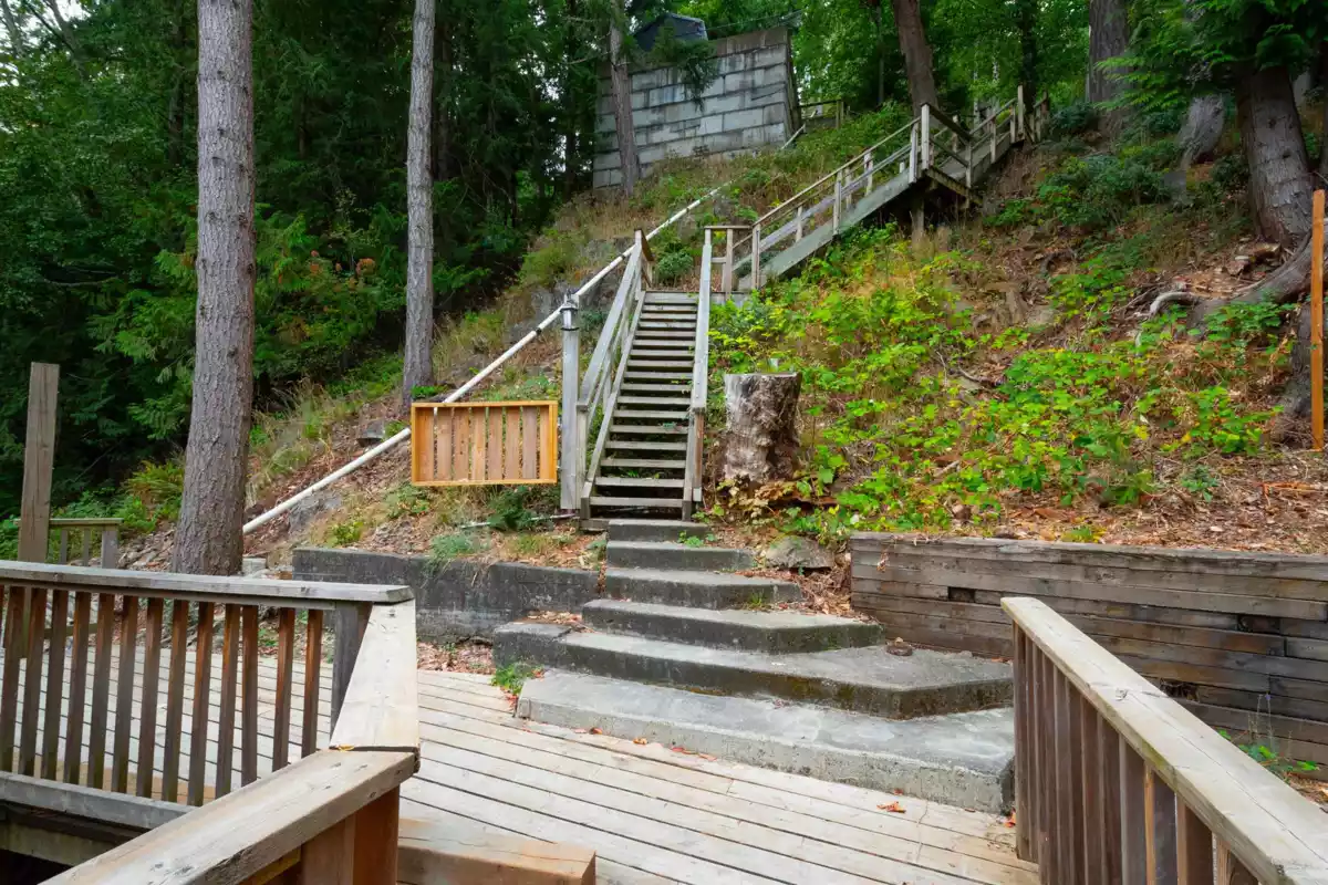 Garden / Landscaping Photo of 1433 Eagle Cliff Road, Bowen Island, BC