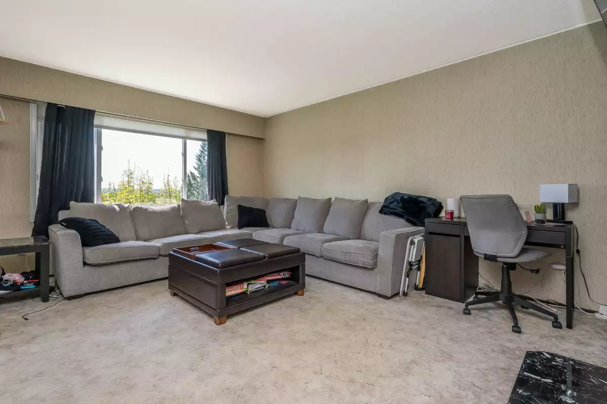 Breakfast Nook Photo of 32025 Trembath Avenue, Mission, BC