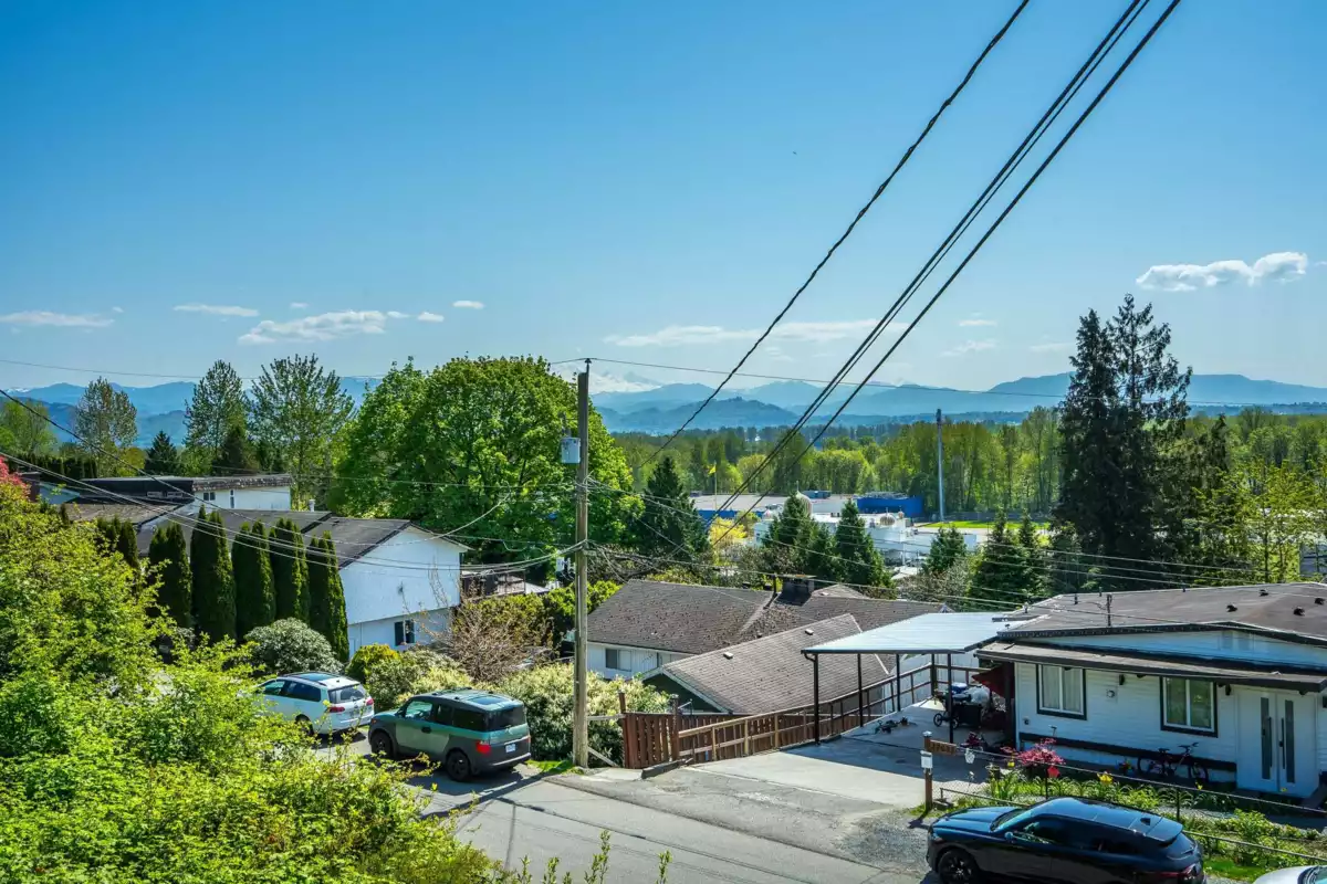 Hot Tub / Spa Photo of 32025 Trembath Avenue, Mission, BC