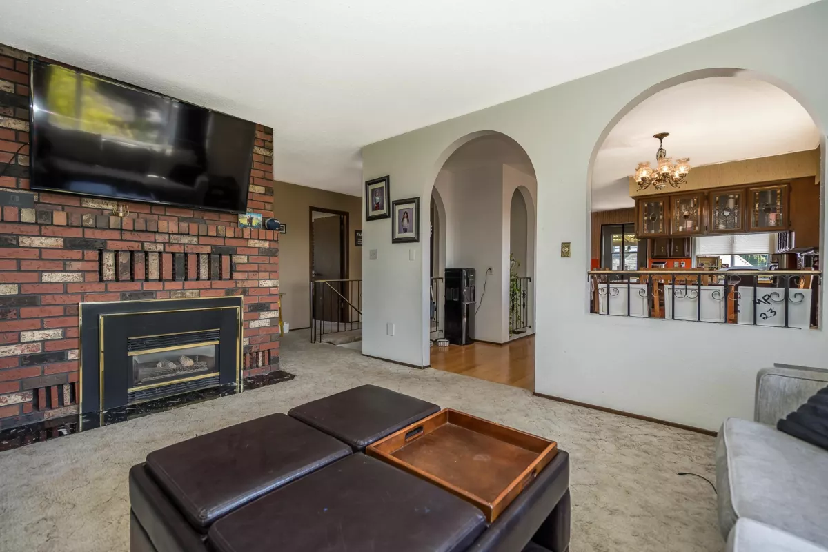 Kitchen Photo of 32025 Trembath Avenue, Mission, BC