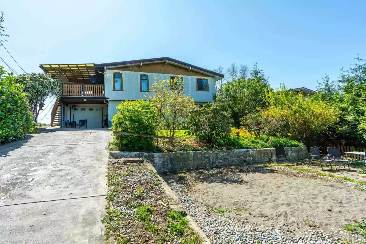 Neighborhood Park Photo Near 32025 Trembath Avenue, Mission, BC