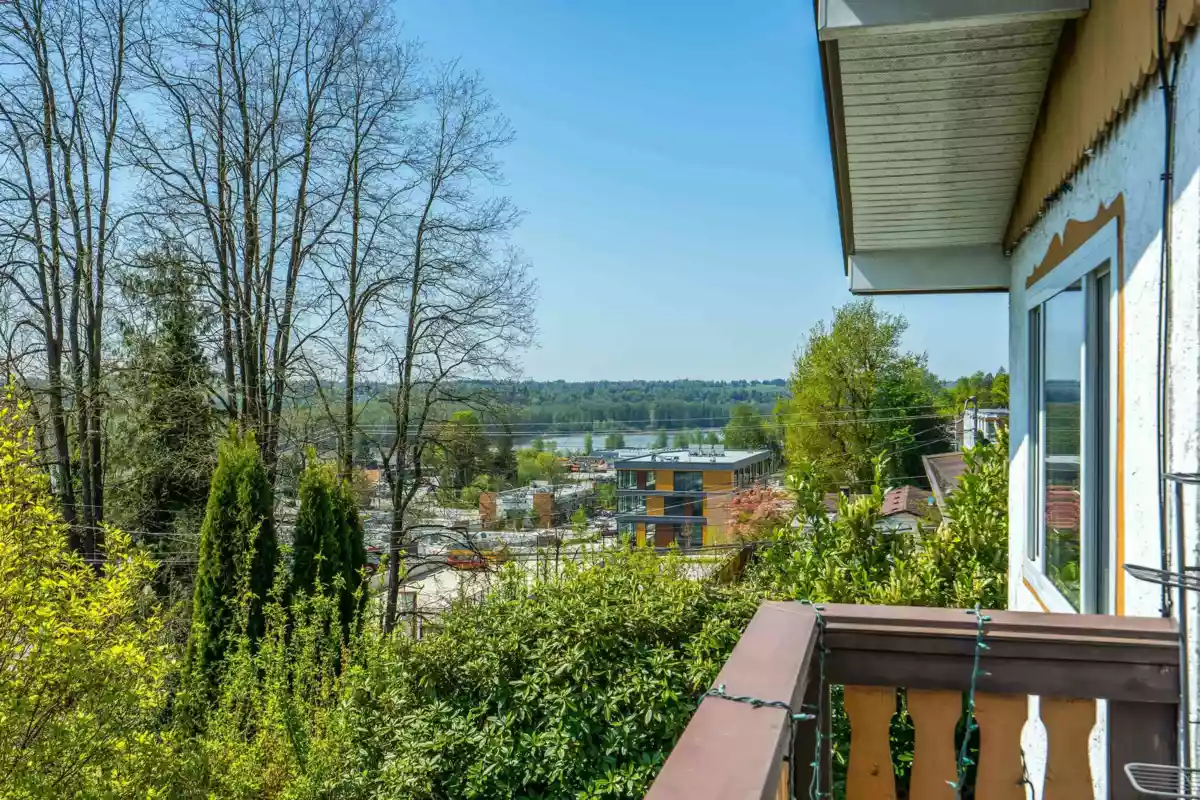Swimming Pool Photo of 32025 Trembath Avenue, Mission, BC
