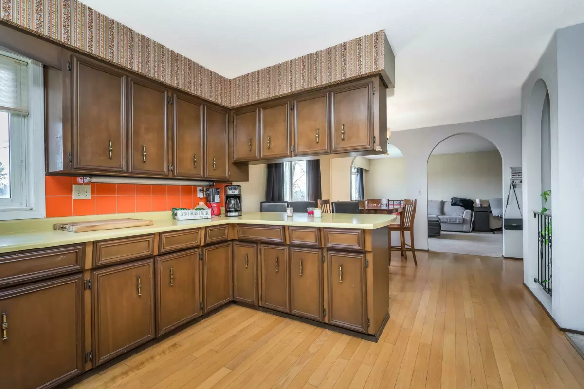 Walk-In Closet Photo of 32025 Trembath Avenue, Mission, BC