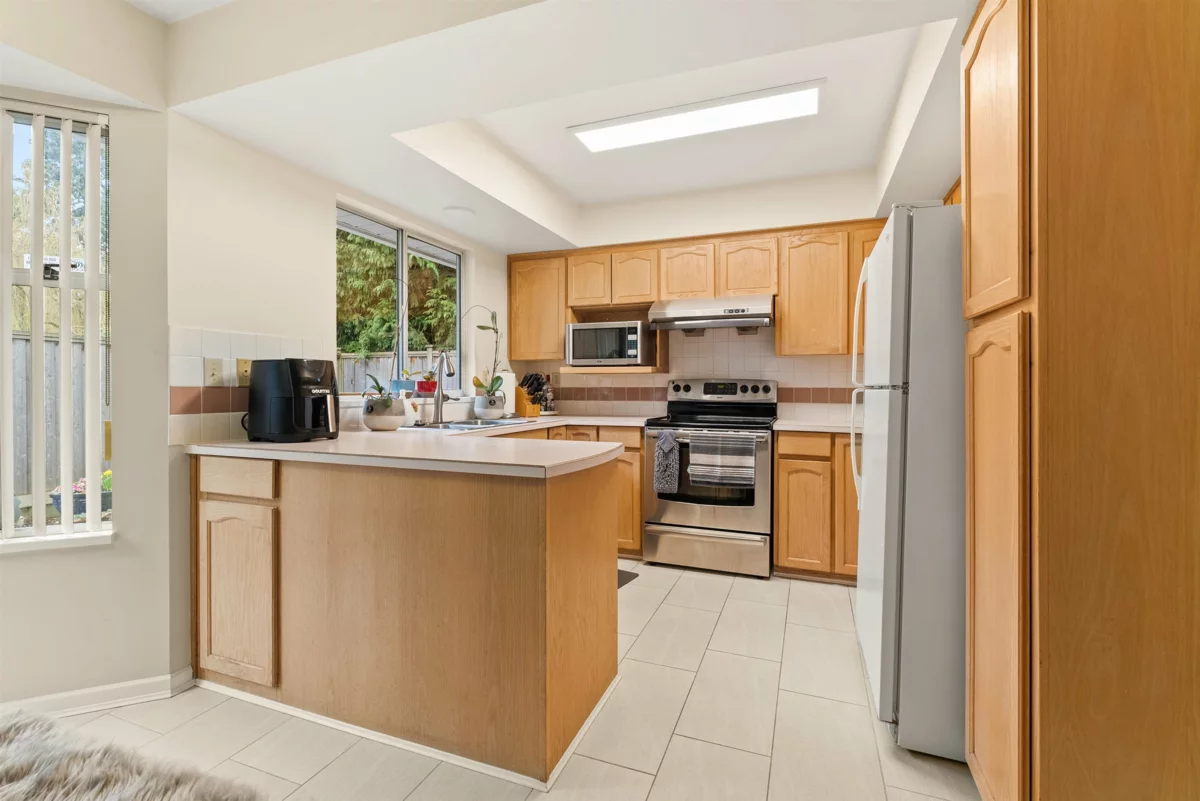 Bedroom 2 Photo of 4 7531 No. 1 Road, Richmond, BC