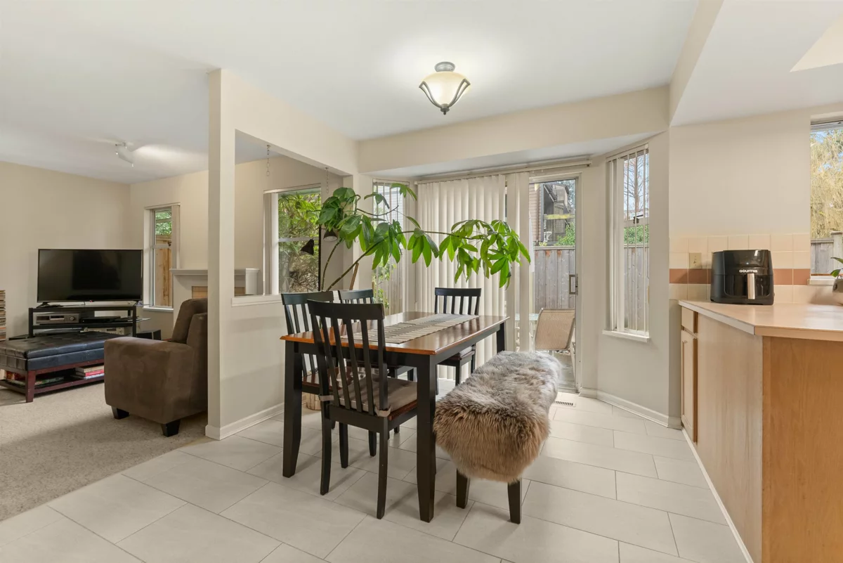 Primary Bathroom Photo of 4 7531 No. 1 Road, Richmond, BC