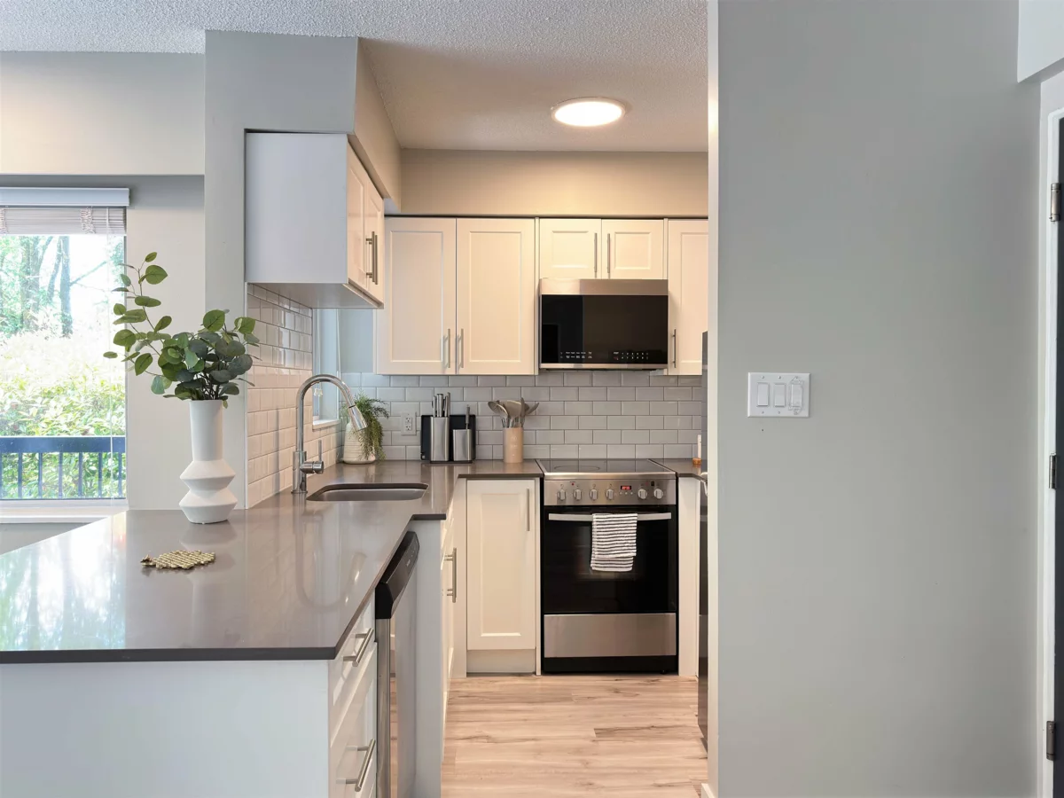 Family Room Photo of 1923 Parker Street, Vancouver, BC