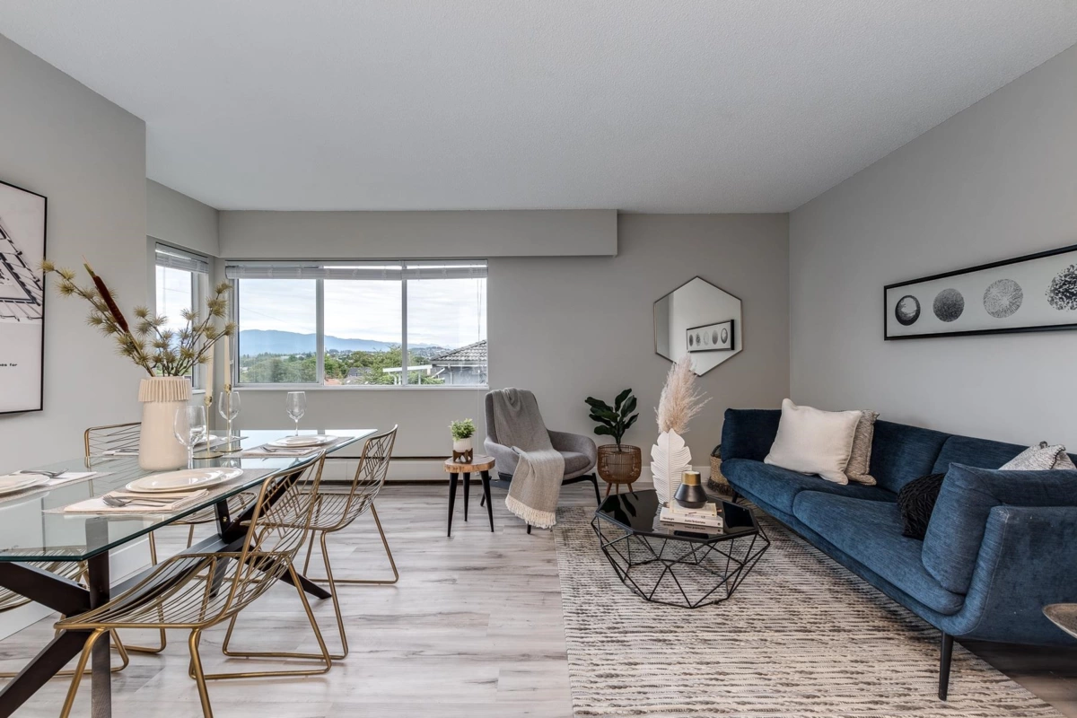 Hallway Photo of 1923 Parker Street, Vancouver, BC