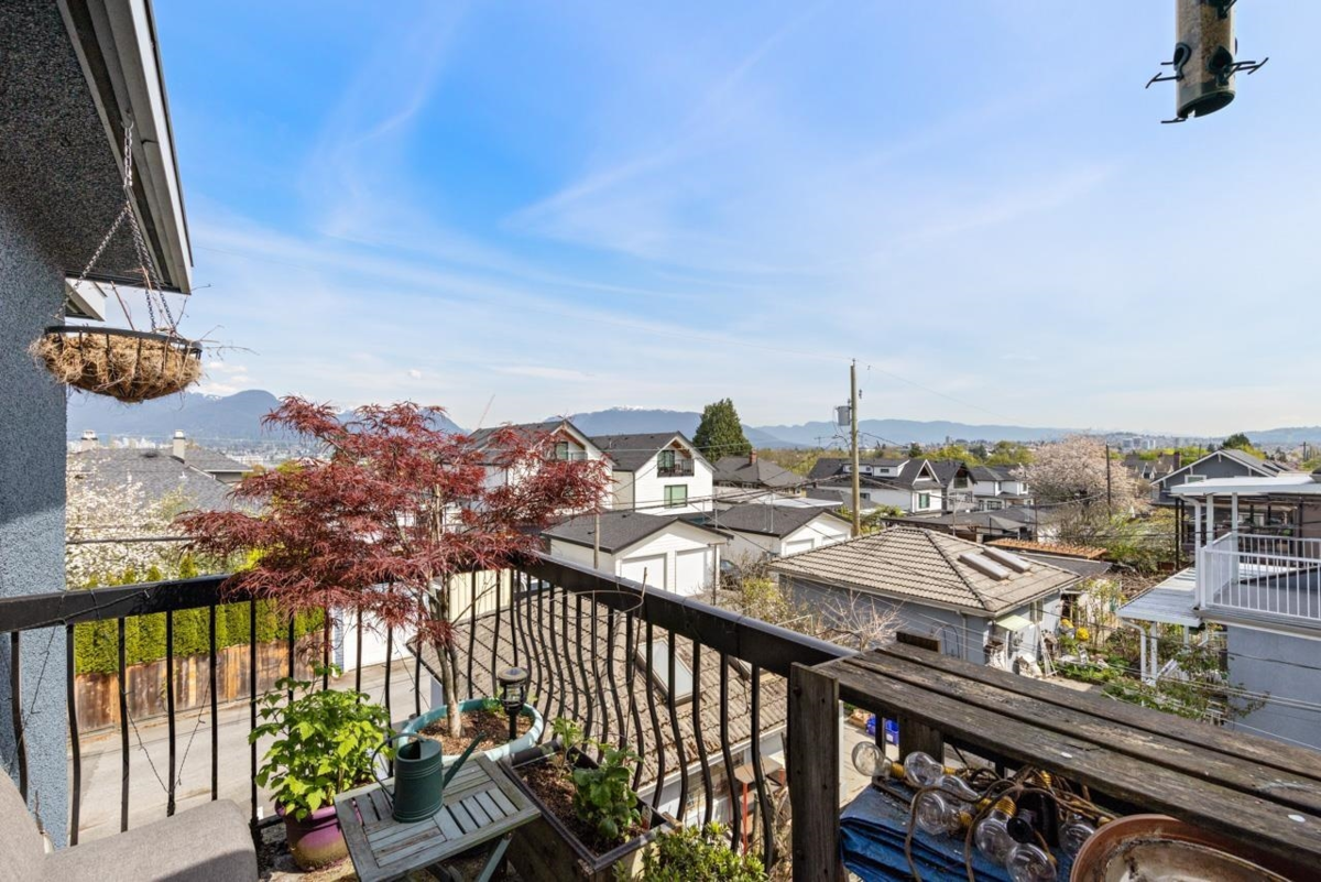 Swimming Pool Photo of 1923 Parker Street, Vancouver, BC