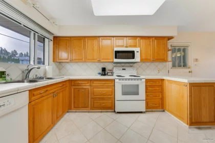 854 Kinsac Street, Coquitlam, BC, Coquitlam — Single Family Residence for sale
