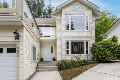 5803 Marine Way, Sechelt, BC, Sechelt — Single Family Residence for sale