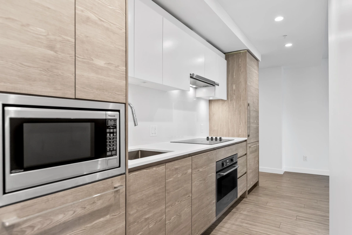 Kitchen Photo of 2406 13655 Fraser Highway, Surrey, BC