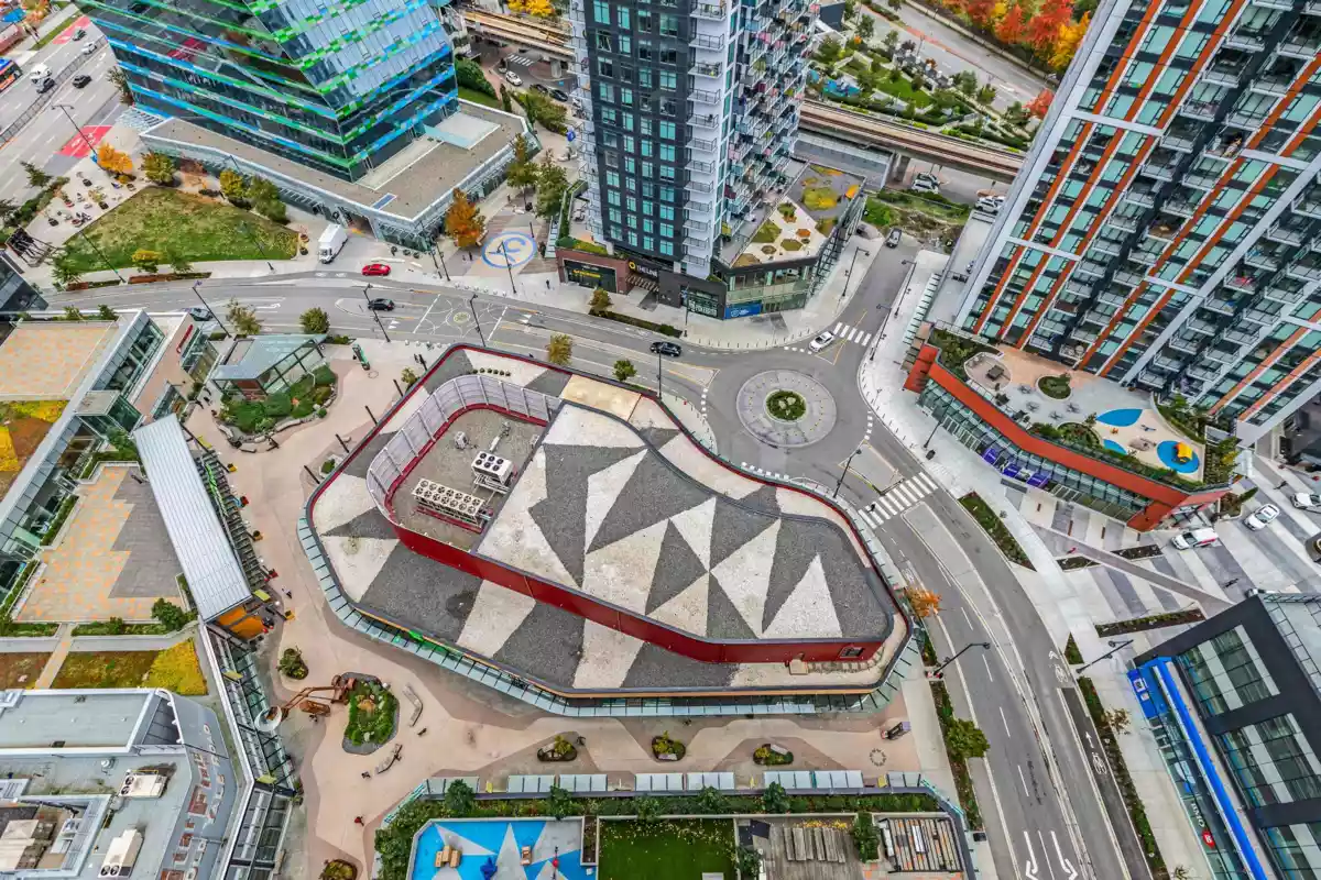 Loft / Bonus Room Photo of 2406 13655 Fraser Highway, Surrey, BC