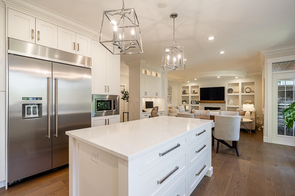 Primary Bathroom Photo of 15585 37 Avenue, Surrey, BC