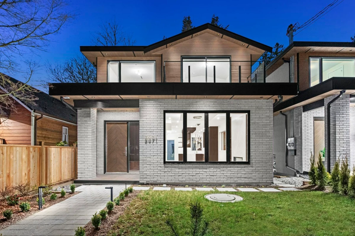 Exterior Rear Photo of 3071 Fromme Road, North Vancouver, BC