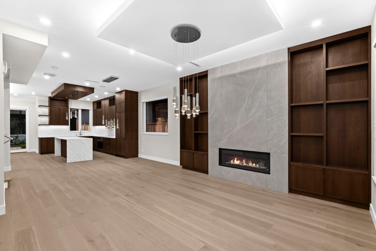 Kitchen Island Photo of 3071 Fromme Road, North Vancouver, BC