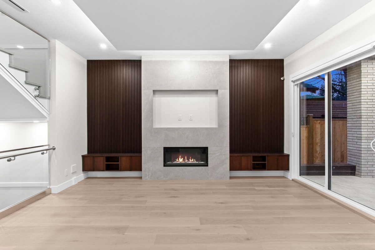 Walk-In Closet Photo of 3071 Fromme Road, North Vancouver, BC