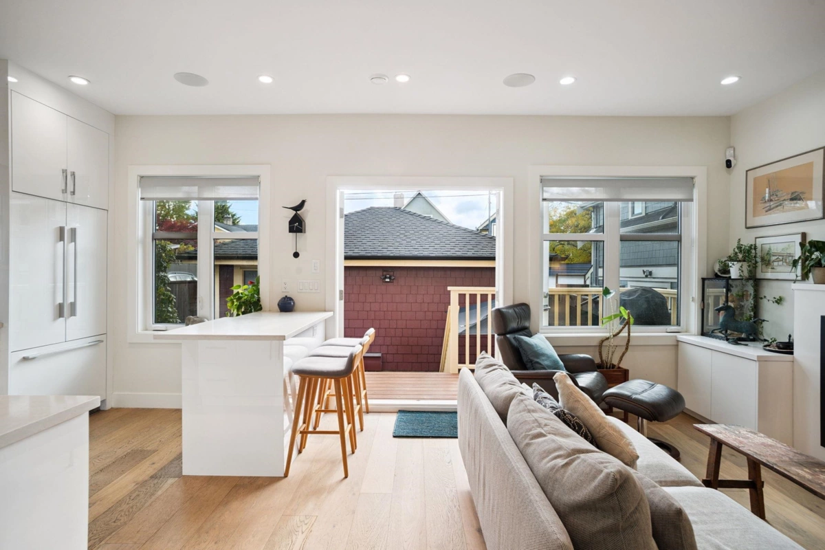 Breakfast Nook Photo of 764 E 14th Avenue, Vancouver, BC