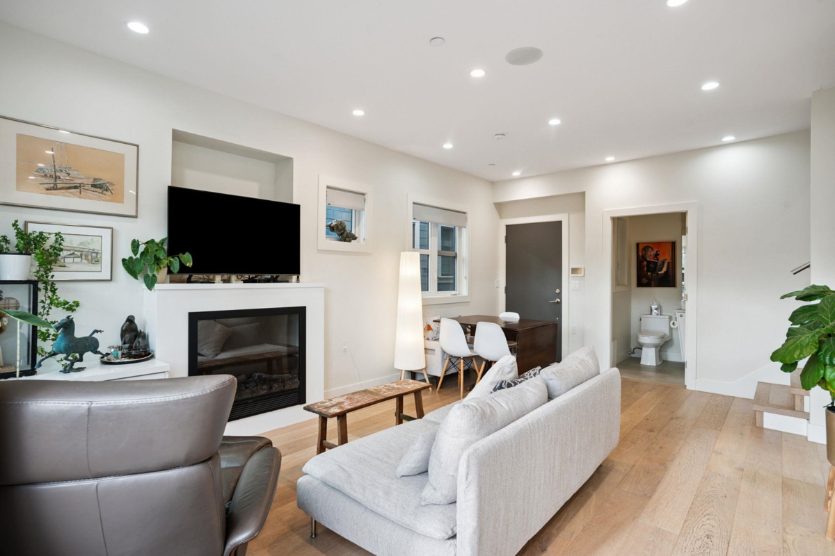 Family Room Photo of 764 E 14th Avenue, Vancouver, BC