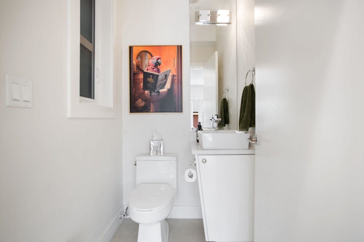 Hallway Photo of 764 E 14th Avenue, Vancouver, BC