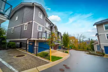18 10488 124 Street, Surrey, BC, Surrey — Townhouse for sale