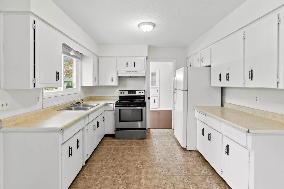 Bedroom 4 Photo of 3782 Lindsay Street, Abbotsford, BC