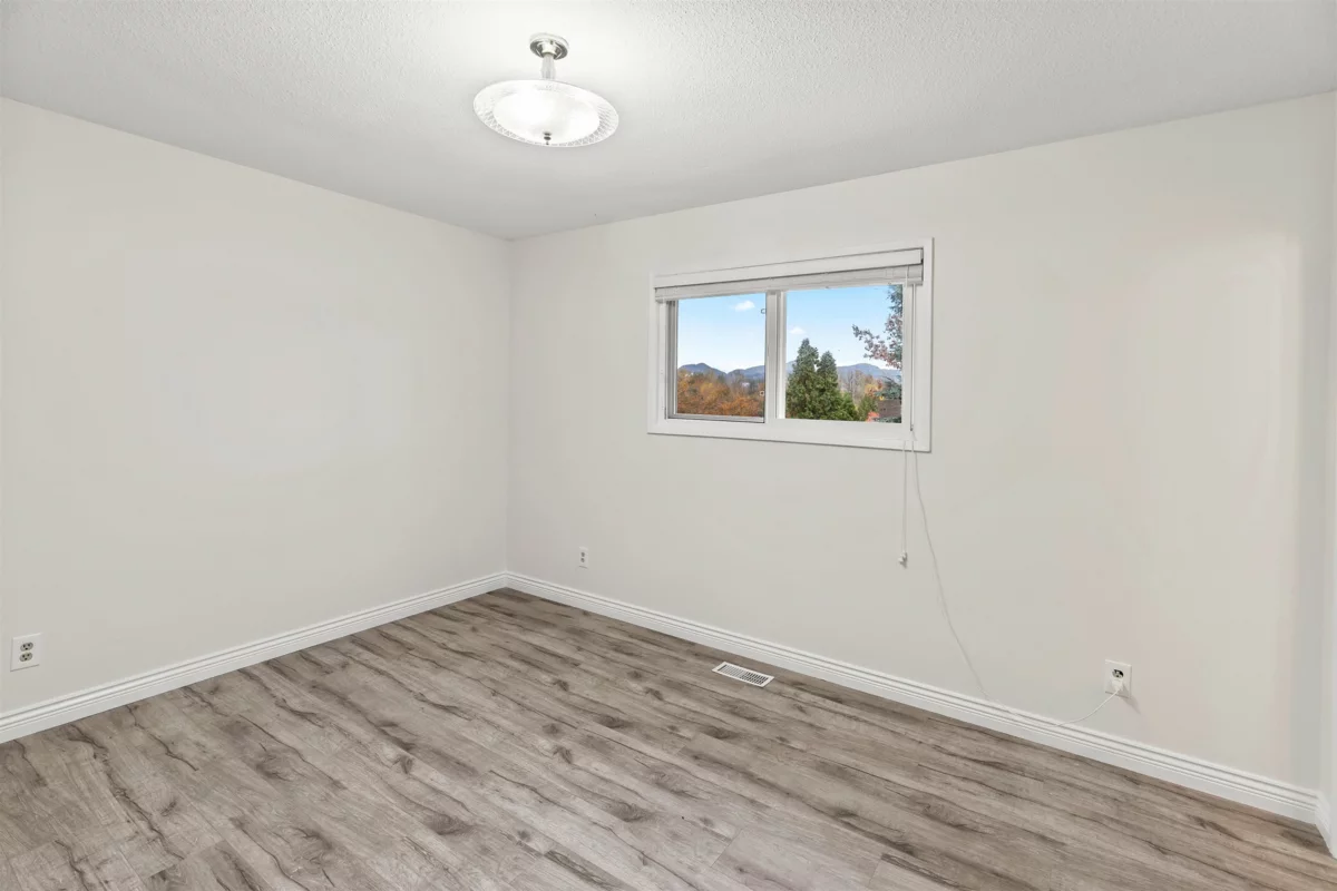 Guest Bathroom Photo of 3782 Lindsay Street, Abbotsford, BC