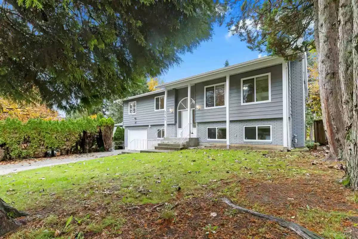 Living Room Photo of 3782 Lindsay Street, Abbotsford, BC