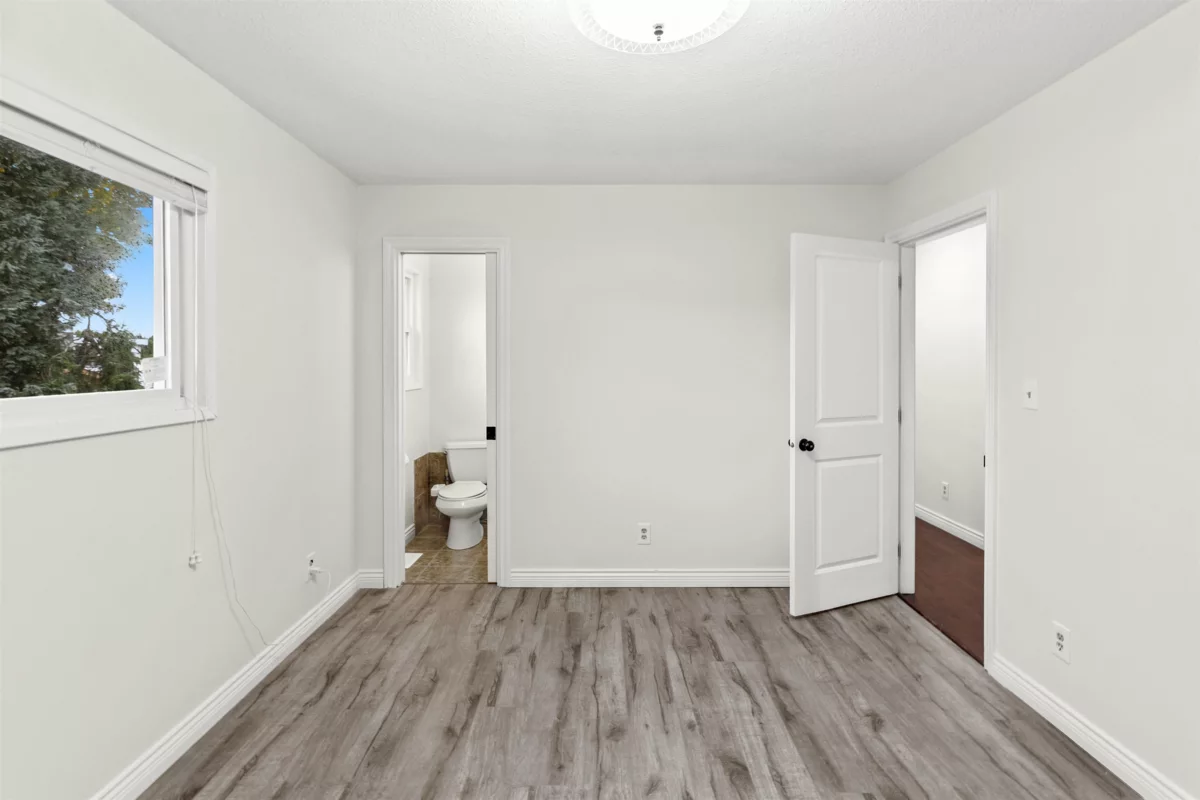 Powder Room Photo of 3782 Lindsay Street, Abbotsford, BC
