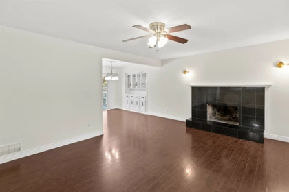Breakfast Nook Photo of 3782 Lindsay Street, Abbotsford, BC