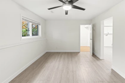 Hallway Photo of 3782 Lindsay Street, Abbotsford, BC