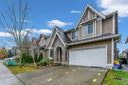 8455 207 Street, Langley, BC, Langley — Single Family Residence for sale