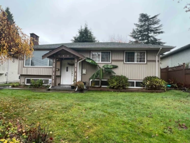12542 Grove Crescent, Surrey, BC, Cedar Hills — 6 bed single family residence for sale