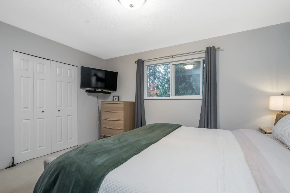 Entry Foyer Photo of 20738 38a Avenue, Langley, BC